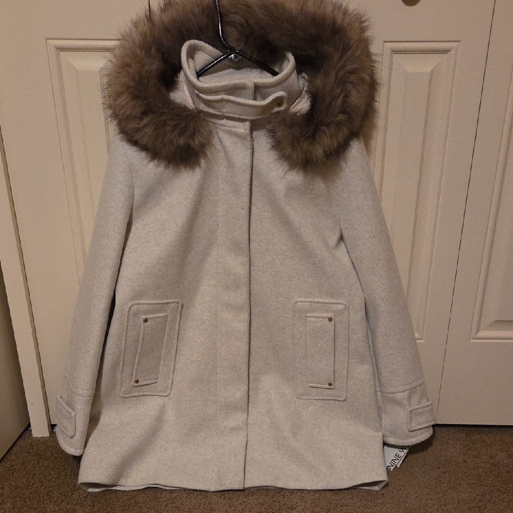 Nine West Beige Cape with Faux Fur Collar